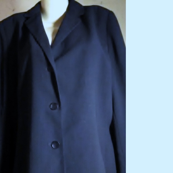 August Max Woman New Black Pinstripe Blazer - Picture 4 of 5